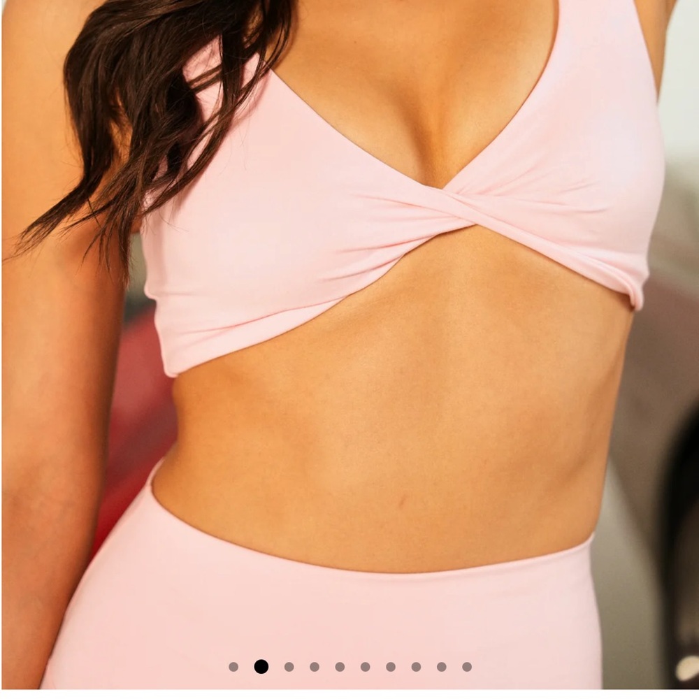 Darc Sport Loyalty Twist-Front Sports Bra